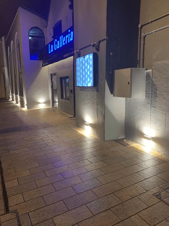 exterior architectural lighting installation for commercial premises